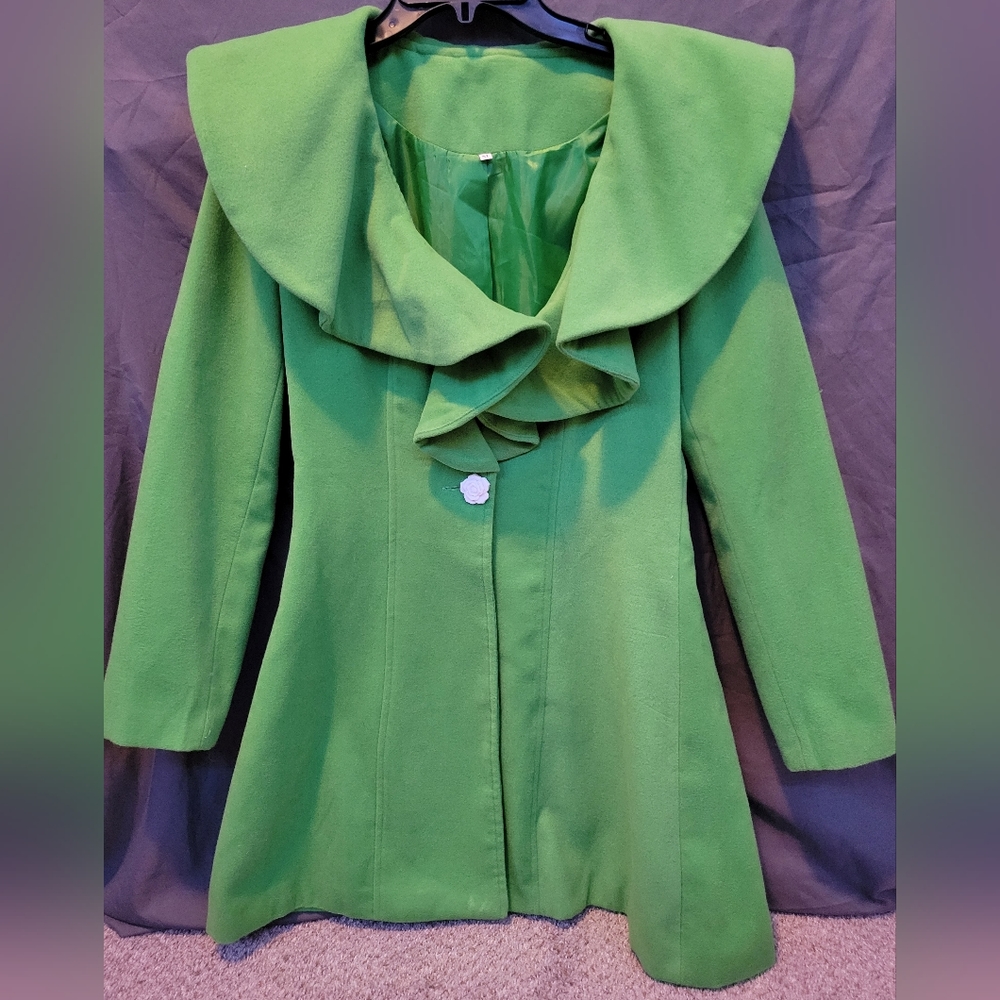 Green korean peacoat